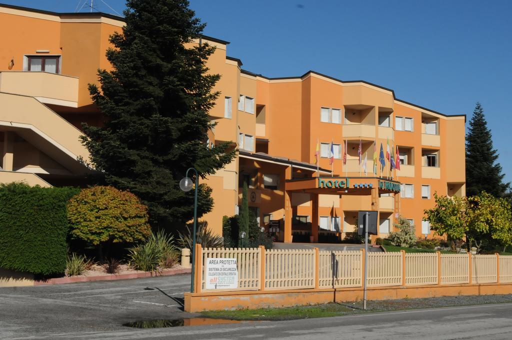 Hotel La Ruota Pianfei Exterior photo